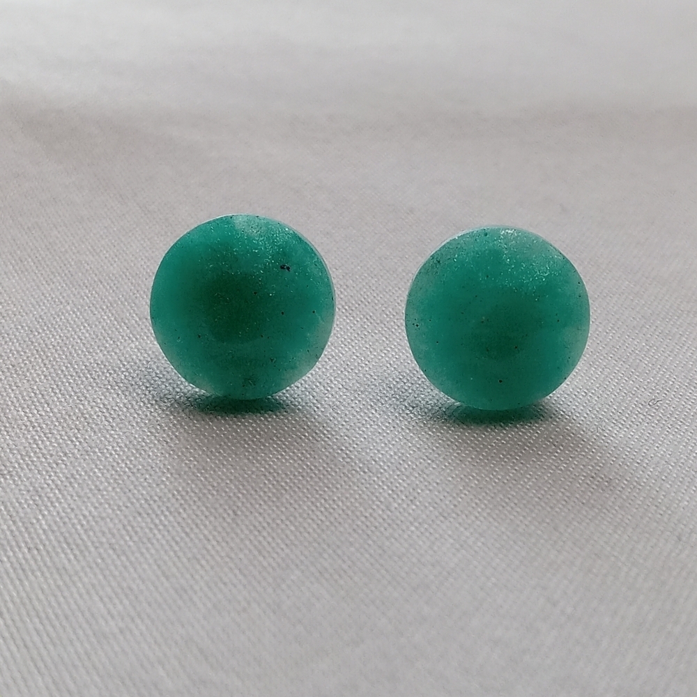 Elegant Green Stud Earrings